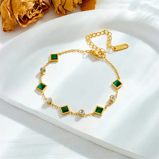 Amelisse – Pulsera delicada | ORO & ESMERLADA
