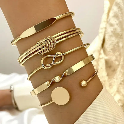 Brina - Pulsera de Clásico Moderno | ORO