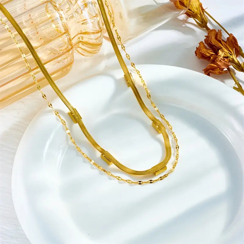 Sorella – Joya minimalista | ORO & ESMERLADA